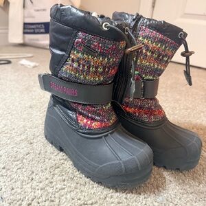 Dream Pairs Kids Boots - Black and Multicolor